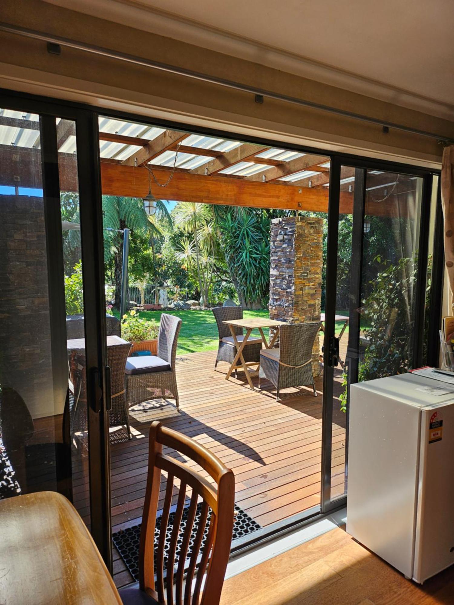 Heta Road B&B New Plymouth Exterior photo
