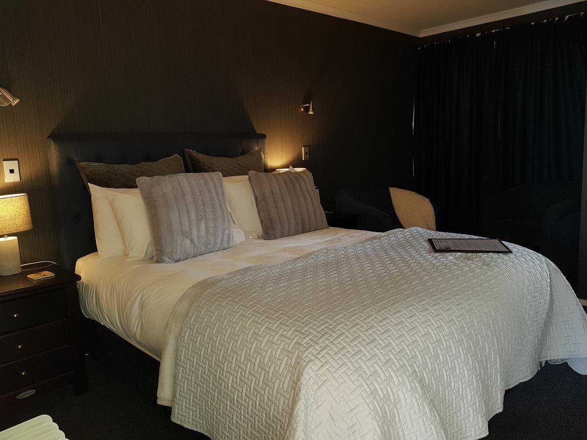Heta Road B&B New Plymouth Exterior photo